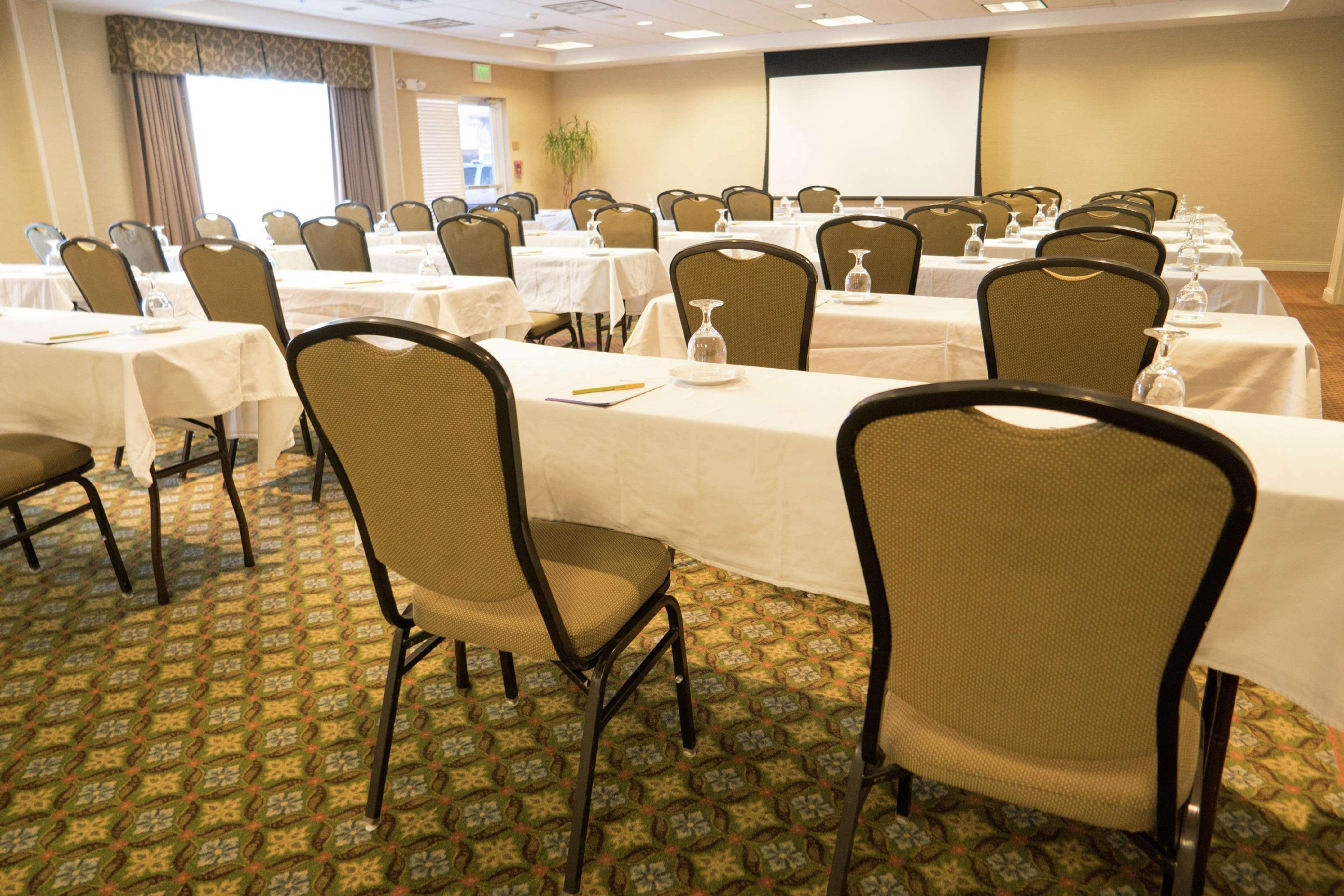 Hilton Garden Inn Oklahoma City North Quail Springs Bagian luar foto