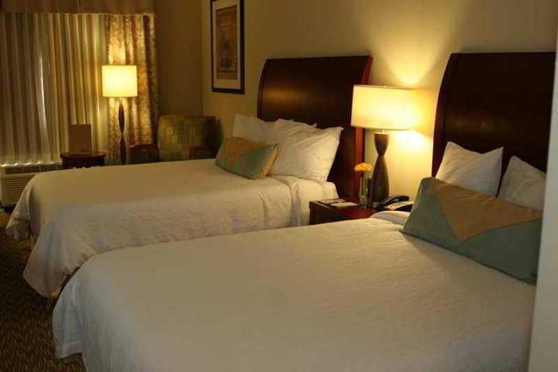 Hilton Garden Inn Oklahoma City North Quail Springs Bagian luar foto