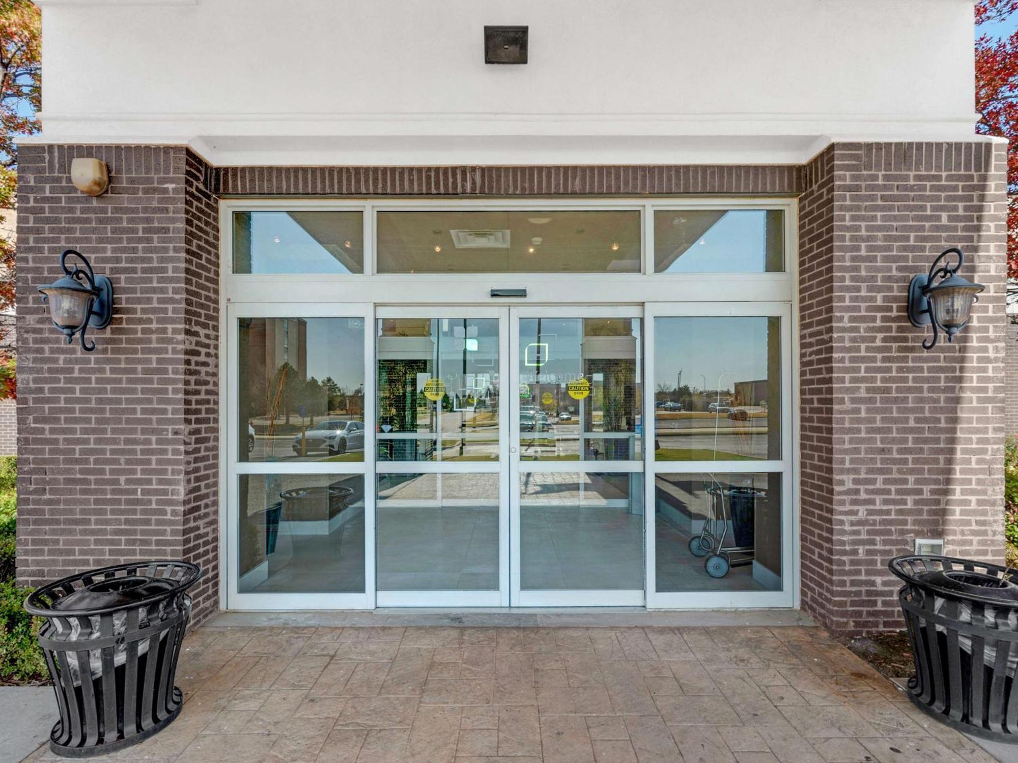 Hilton Garden Inn Oklahoma City North Quail Springs Bagian luar foto